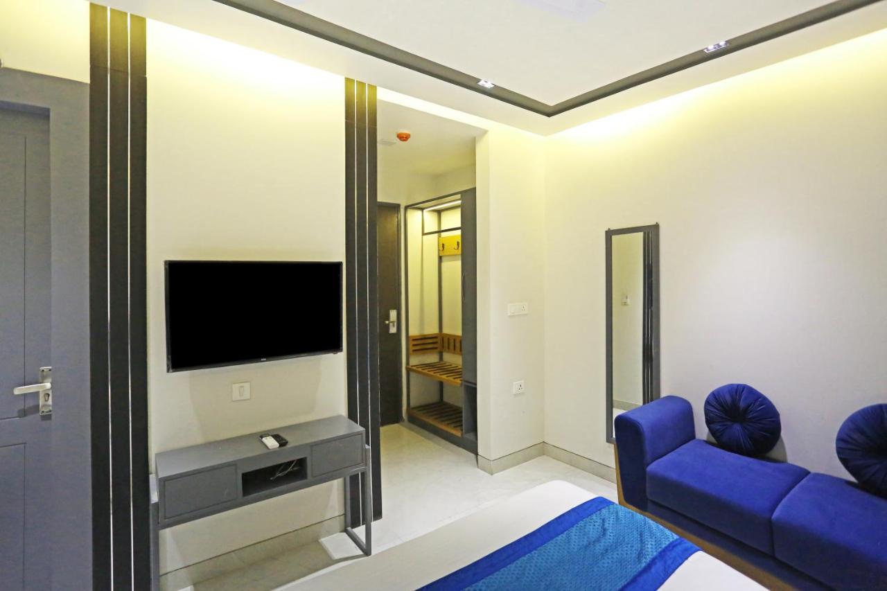 Hotel Apple Villa - Near Delhi Airport With Free Airport Transsfer Neu-Delhi Exterior foto